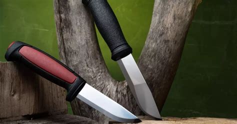 are hen and rooster knives made in china